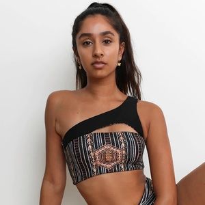 Wolven Threads Zephyr Top